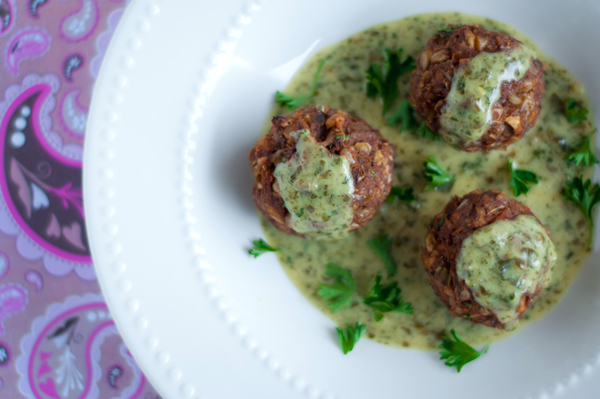 Vegetarian meatballs with pesto cream sauce recipe