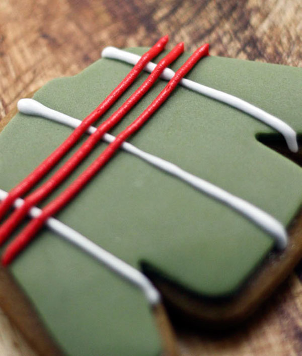 icing stripes