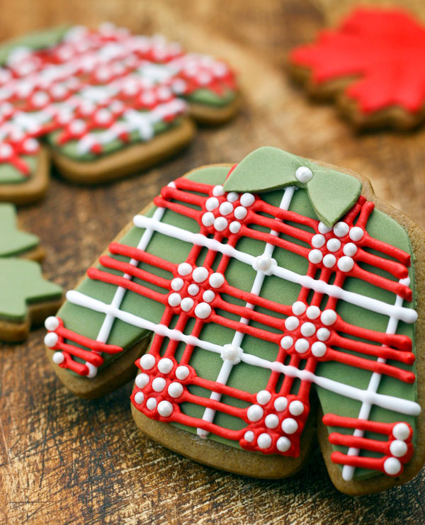 Plaid sweater cookies for Father's Day