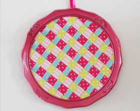 Baby bow holder