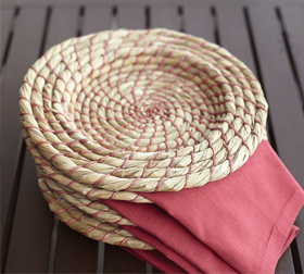 Red Rope Charger