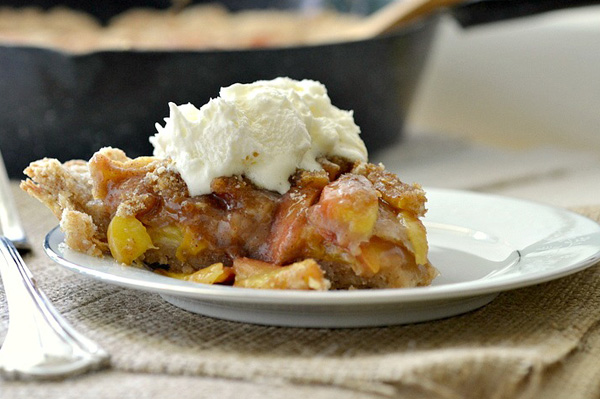 One skillet peach cobbler