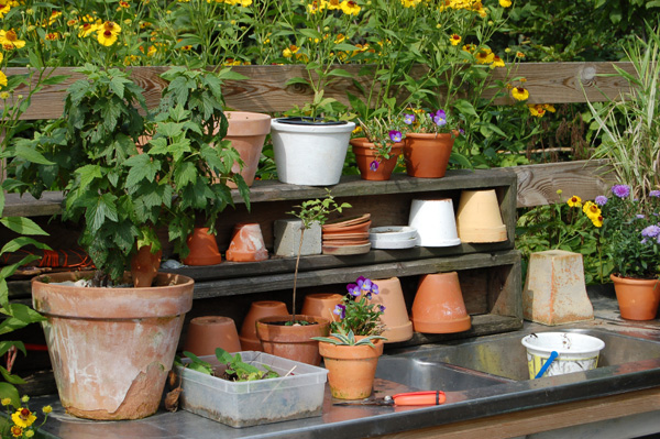 Potting bench