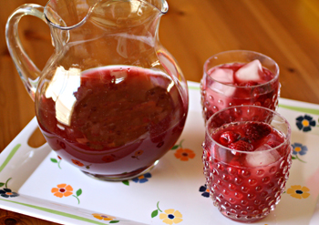 Red raspberry iced tea