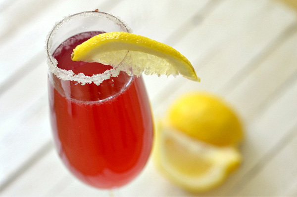 Pomegrantate and gin spritzer