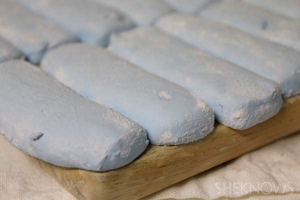 dust with powdered sugar and cut the nougat