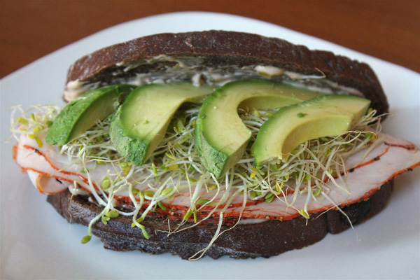 Sweet turkey sandwich