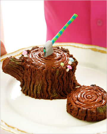 Adorable tree trunk cupcakes