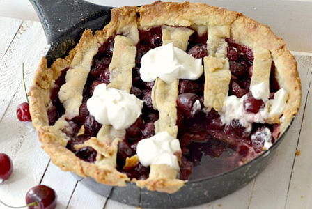 Drunken cherry pie skillet