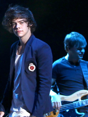 Harry Styles and One Direction Performing at Planet Hollywood in Las Vegas