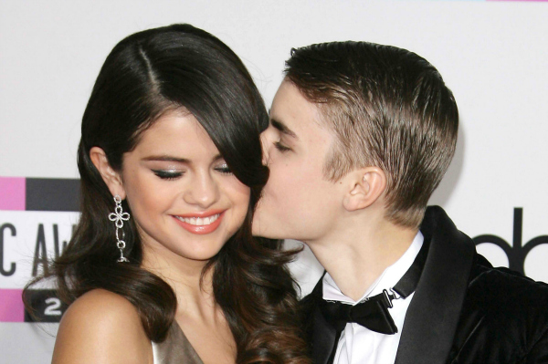 Selena Gomez and Justin Bieber at the 2011 American Music Awards