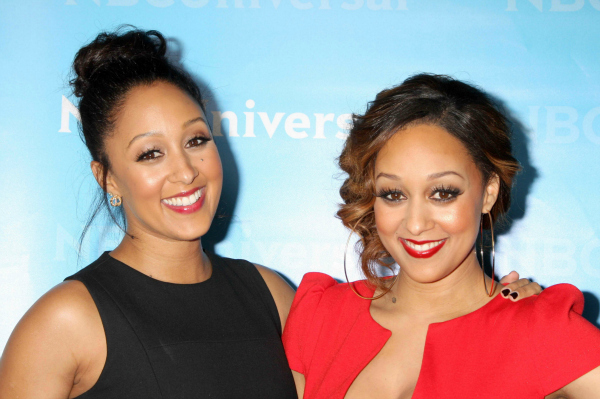 Tia and Tamera Mowry at NBC Universal's Winter Tour Party