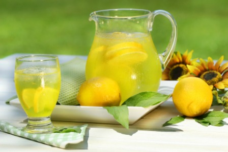 Lemon cocktail
