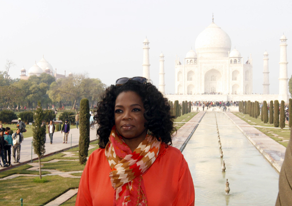 Oprah visiting the Taj Mahal