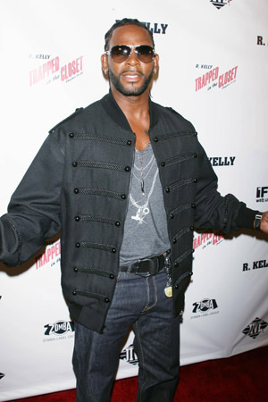 R Kelly divorced over the Notebook