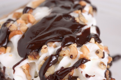Salted peanut caramel ice cream dessert