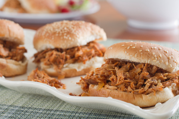 Slow cooking bbq chicken sandwiches