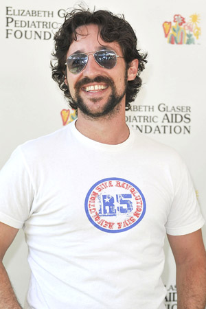 Thomas Ian Nicholas talks American Reunion
