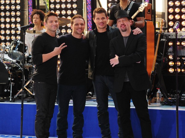 98 Degrees is getting back together