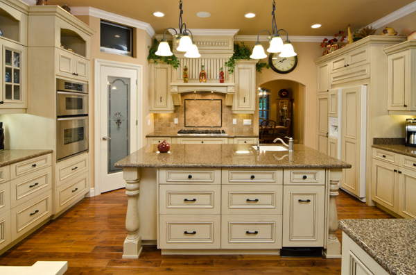 Antique White Kitchen Cabinets