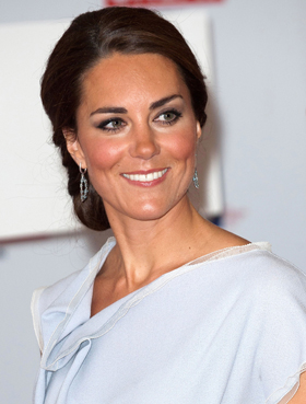 Kate Middleton Hairstyle on We Have A Total Hairstyle Crush On Kate Middleton S Chic  Do  Find Out