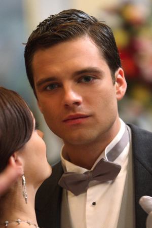 Sebastian Stan as Carter Baizen