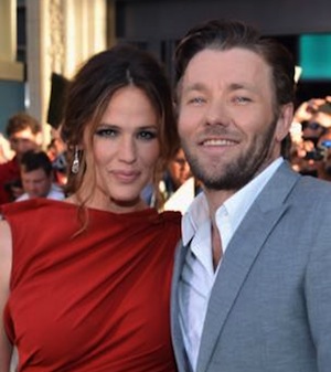 Jennifer Garner and Joel Edgerton 