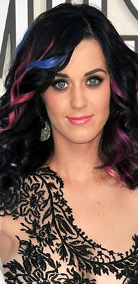Katy Perry rainbow hairstyle at the VMAs
