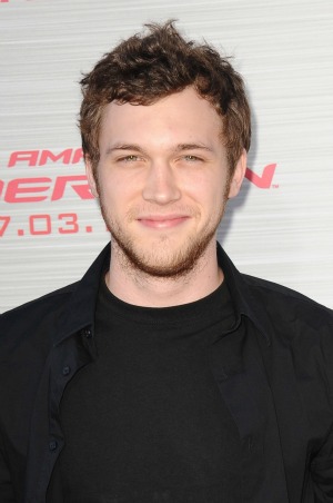 Phillip Phillips gives Mariah Carey some advice
