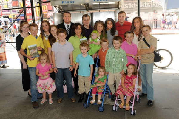 The Duggars season six debuts