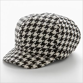 Candie's houndstooth newsboy hat