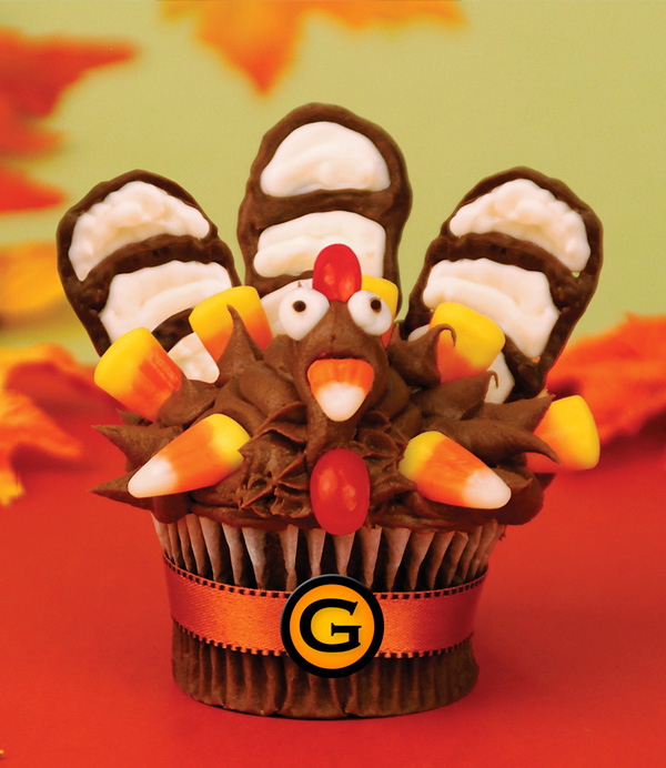 Final product: turkey-inspired chocolate cupcake