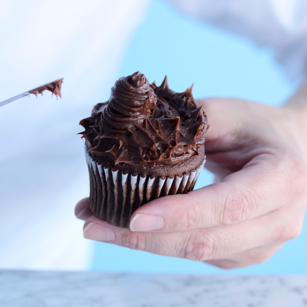 Frost the cupcake