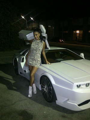 Will-i-am and his stolen ride heat up twitter.