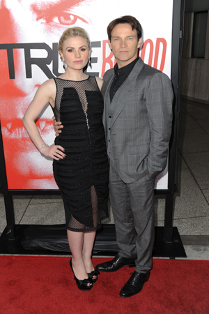 Anna Paquin gives birth to twins