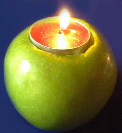 Apple candle