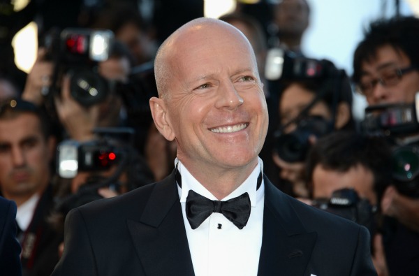 Bruce Willis fights Apple