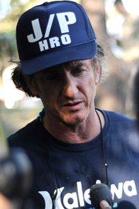 Sean Penn in Haiti