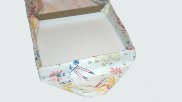 DIY fabric covered box -- fold like wrapping paper