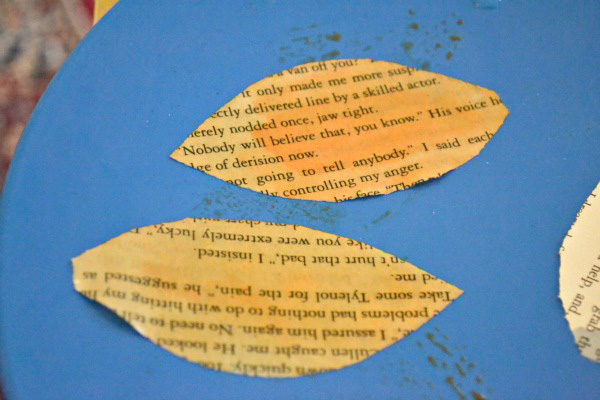 paint leaves