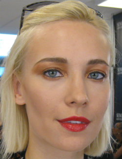 Duy makeup
