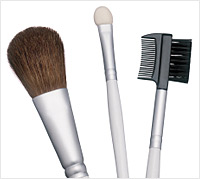 Halloween pinup girl makeup tutorial - makeup brushes