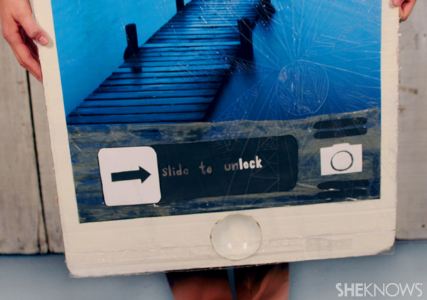touchscreen on the broken iPhone Halloween costume