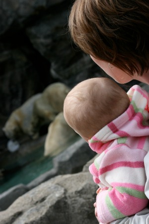 mom and baby at zoo