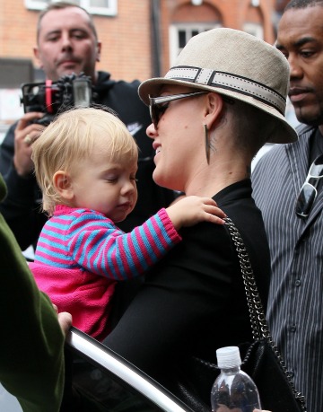 Pink and her daughter Willow