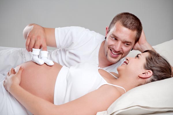 pregnant woman and husband