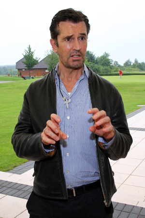 Rupert Everett is against gay parents