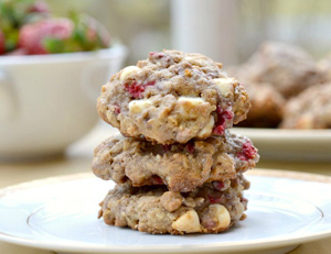 Strawberry walnut oatmeal cookies