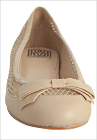 Nude flats