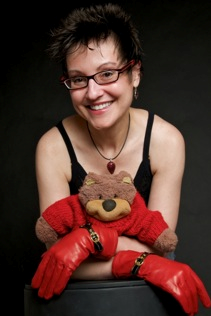 Mitzi Szereto